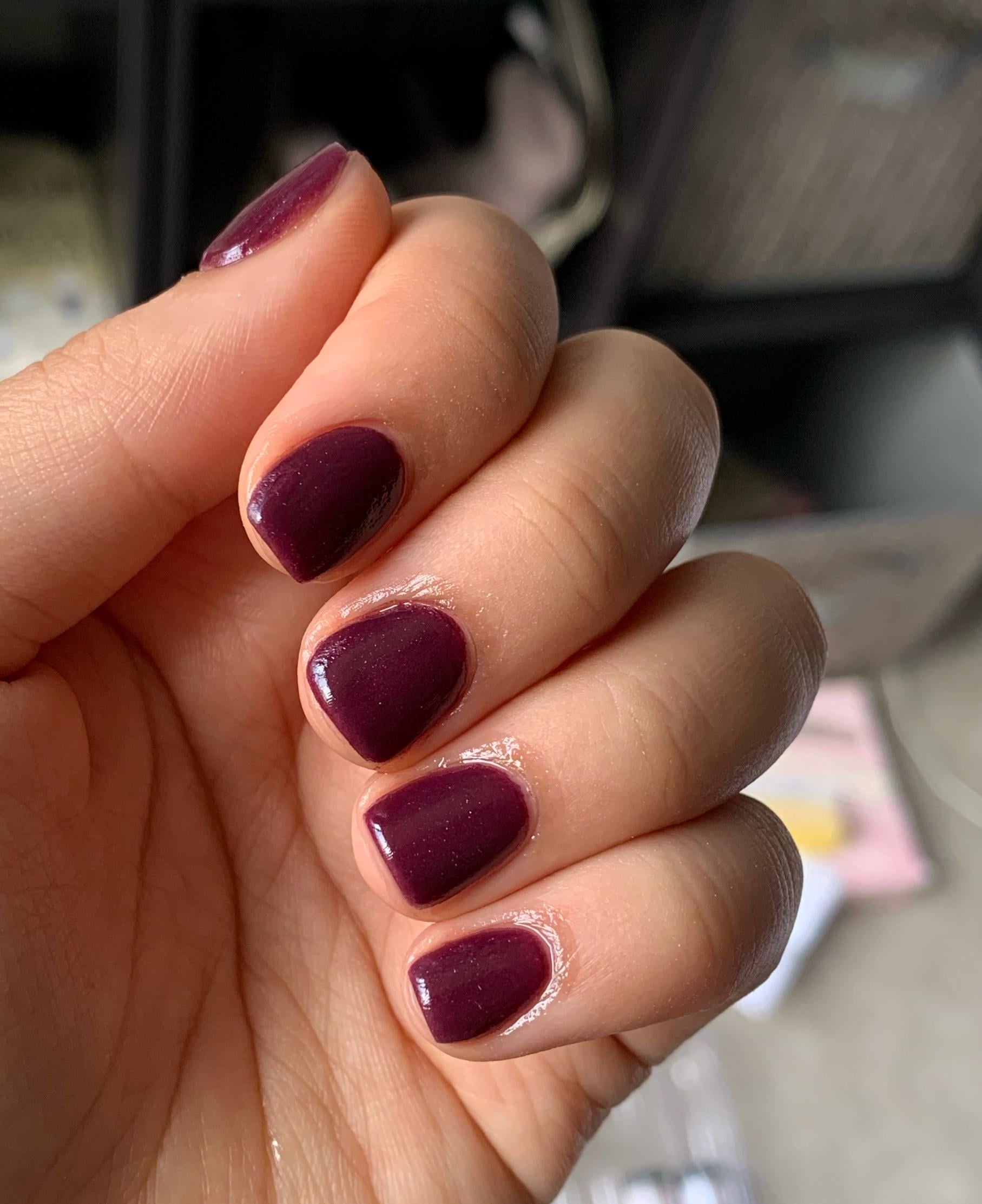 Deep Opaque Plum Square Nails Deep Opaque Plum Square Nails — Winter Dip Powder Nails
