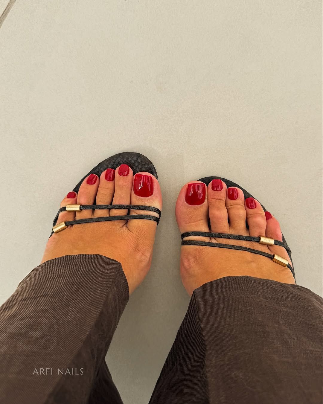 Solid Color Visual Idea — Winter Toe Nails