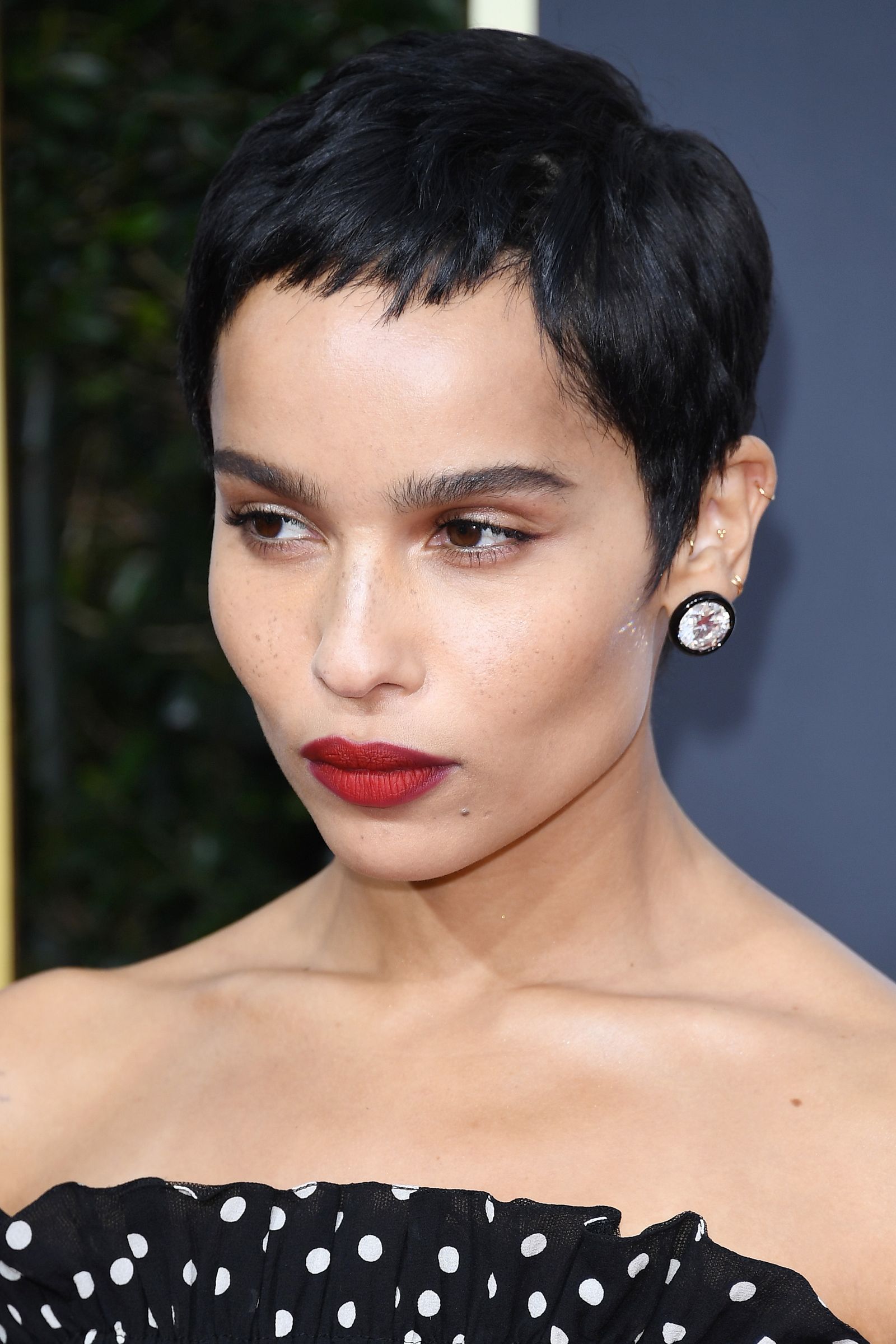 Ear Sleek Black Pixie With Swept Bangs Ear Sleek Black Pixie With Swept Bangs — Winter Pixie Haircuts