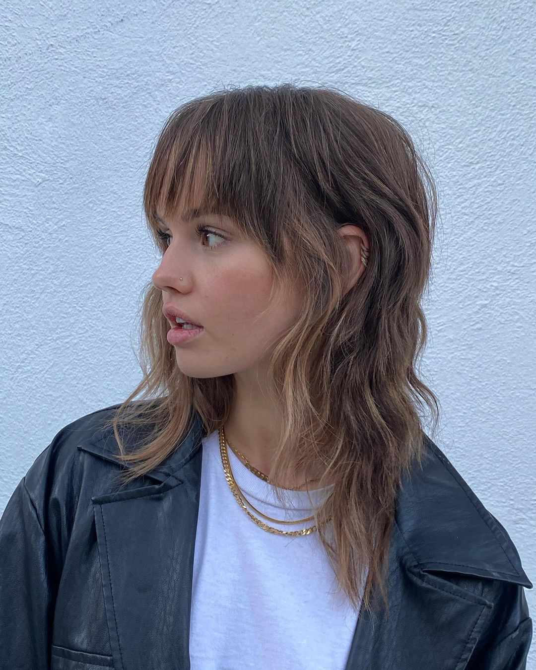 Dark Brown With Subtle Highlights Collarbone Dark Brown Shag With Wispy Bangs Dark Brown With Subtle Highlights Collarbone Dark Brown Shag With Wispy Bangs — Winter Shag Haircuts
