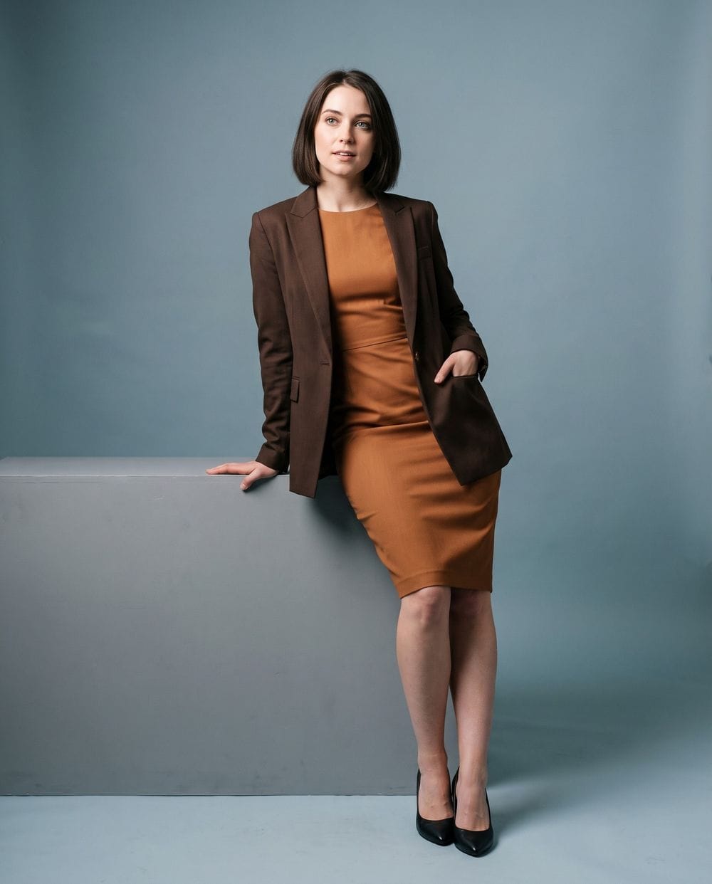 Tailored Chocolate Brown Blazer with Sheath Dress Tailored Chocolate Brown Blazer with Sheath Dress — Chocolate Brown Outfits