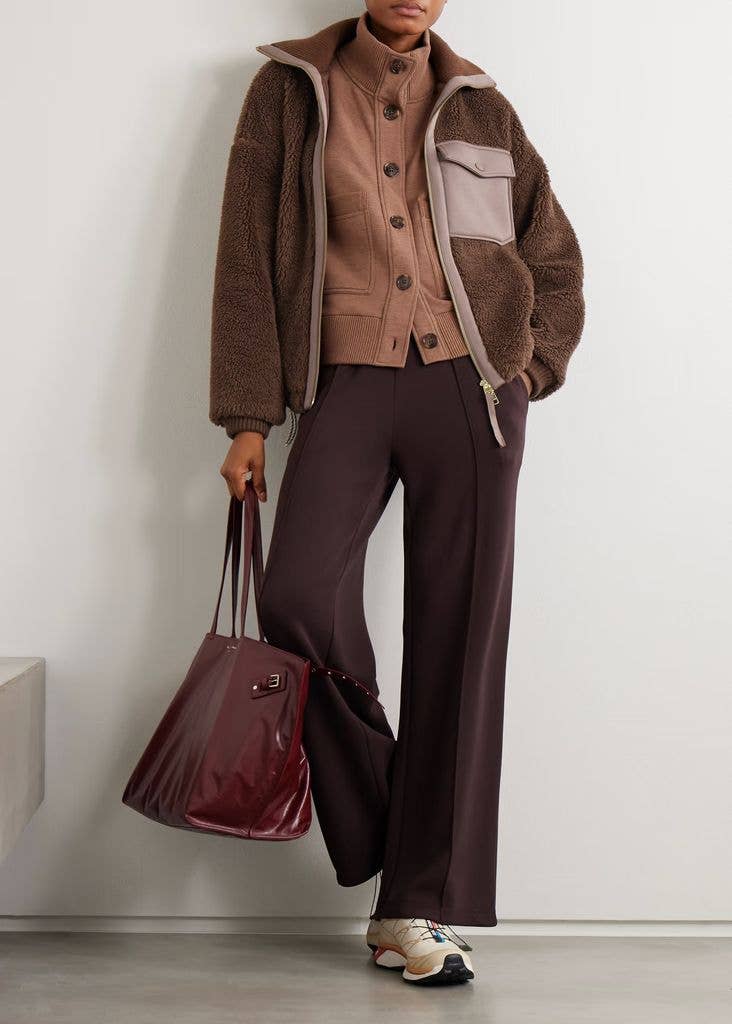 Smart Casual Transitional Weather Outfit Idea Smart Casual Transitional Weather Outfit Idea — Fleece Jacket Outfits