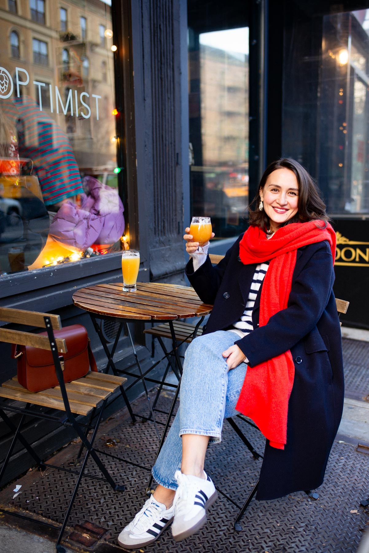 Navy Coat and Red Scarf: A Classic Winter Color Combination Navy Coat and Red Scarf: A Classic Winter Color Combination — Winter Outfits