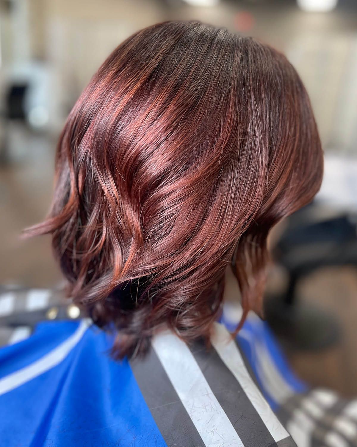 Chin Bob With Reddish Copper Highlights Chin Bob With Reddish Copper Highlights — Winter Haircuts for Women