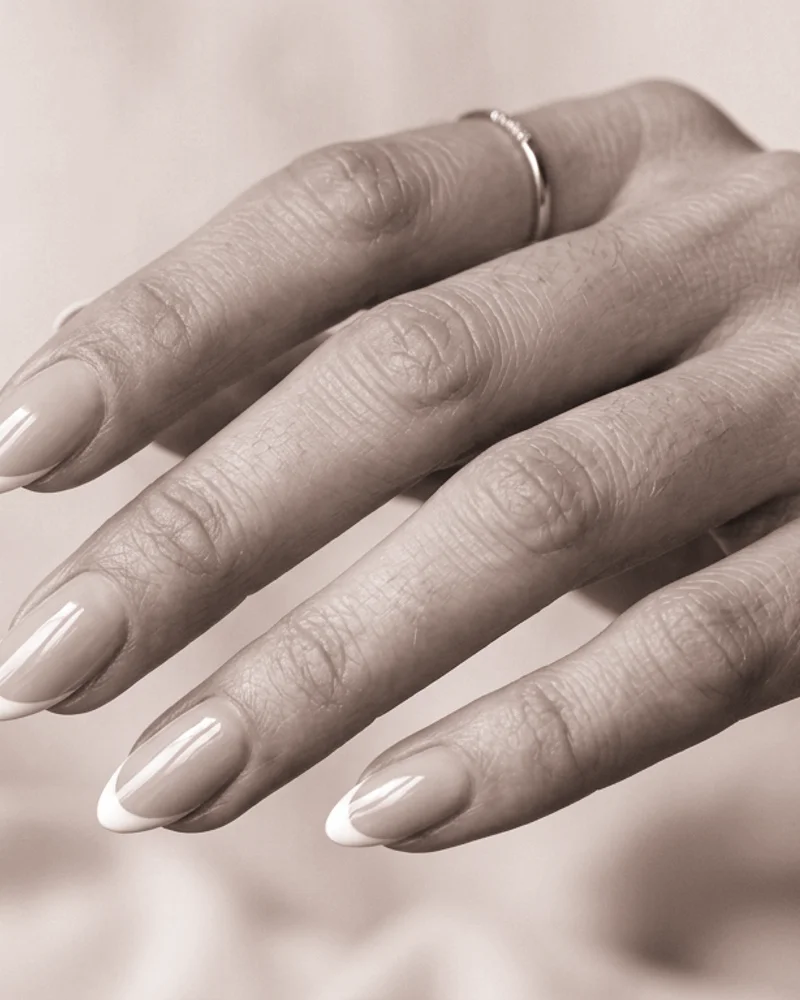 Classic French Tips Visual Idea Classic French Tips Visual Idea — Winter Oval Nails