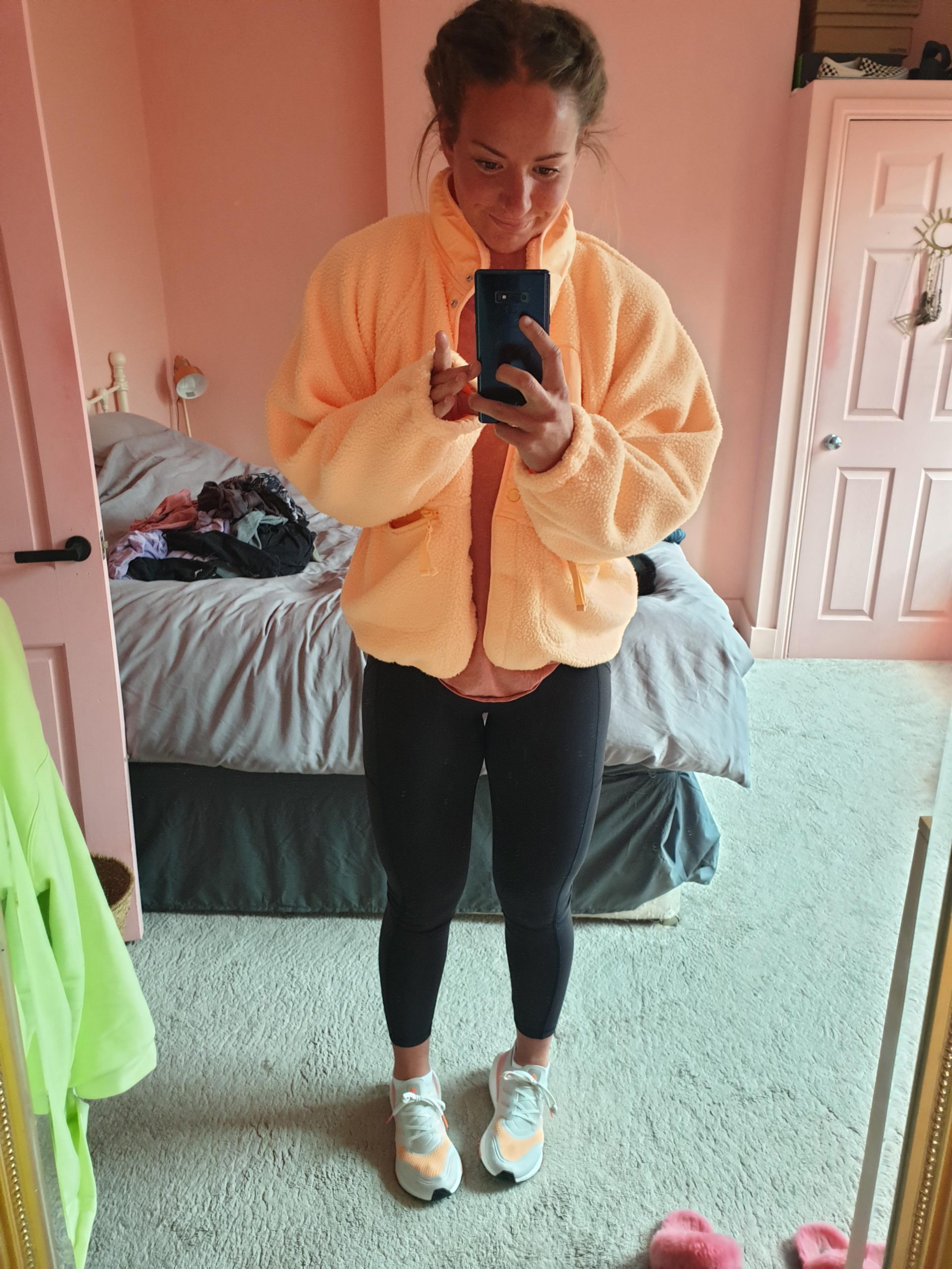 Casual Athletic Outfit Idea Casual Athletic Outfit Idea — Fleece Jacket Outfits