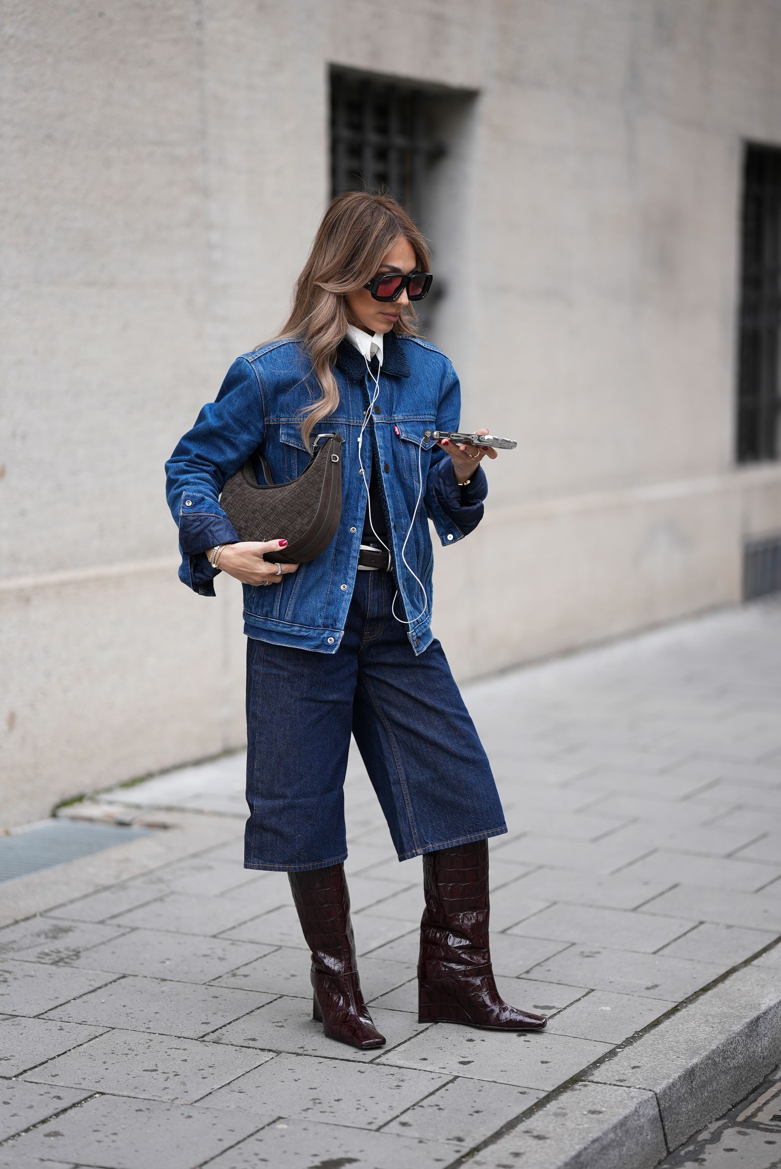 Croc-Embossed Slouchy Boots with Wide-Leg Culottes and Denim Jacket Croc-Embossed Slouchy Boots with Wide-Leg Culottes and Denim Jacket — Slouchy Boots Outfits