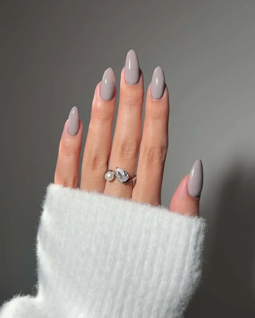 Muted Taupe Glossy Almond Nails Muted Taupe Glossy Almond Nails — Winter Almond Nails