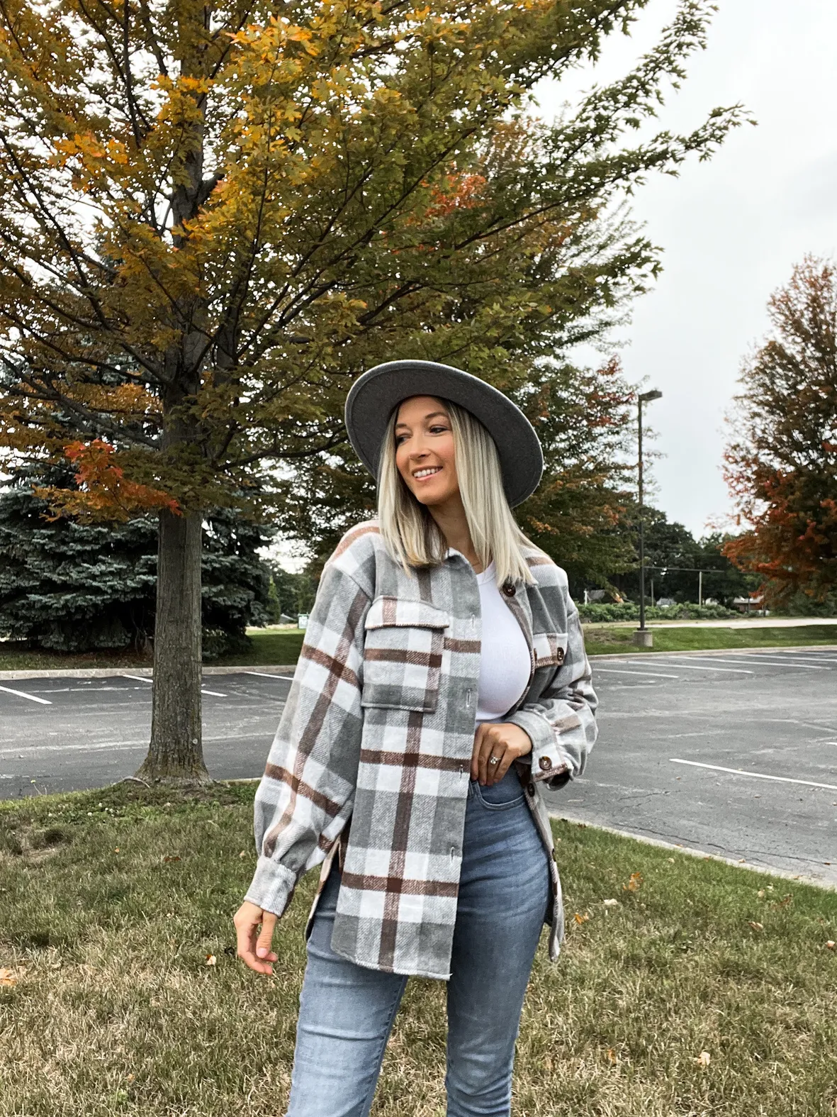 Grey Jeans Outfit Idea Grey Jeans Outfit Idea — Fleece Jacket Outfits