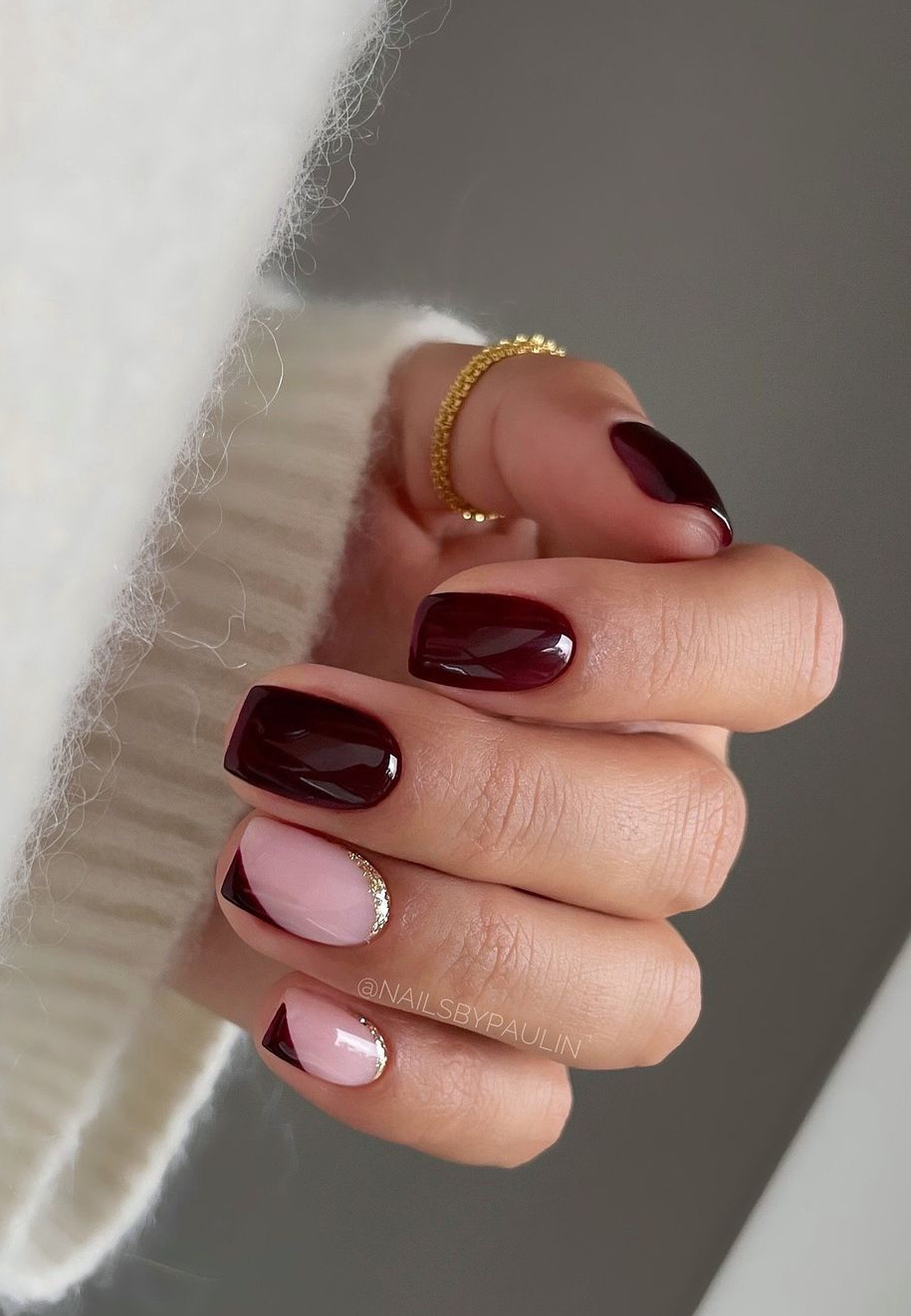 Glossy Visual Idea Glossy Visual Idea — Short Winter Square Nails