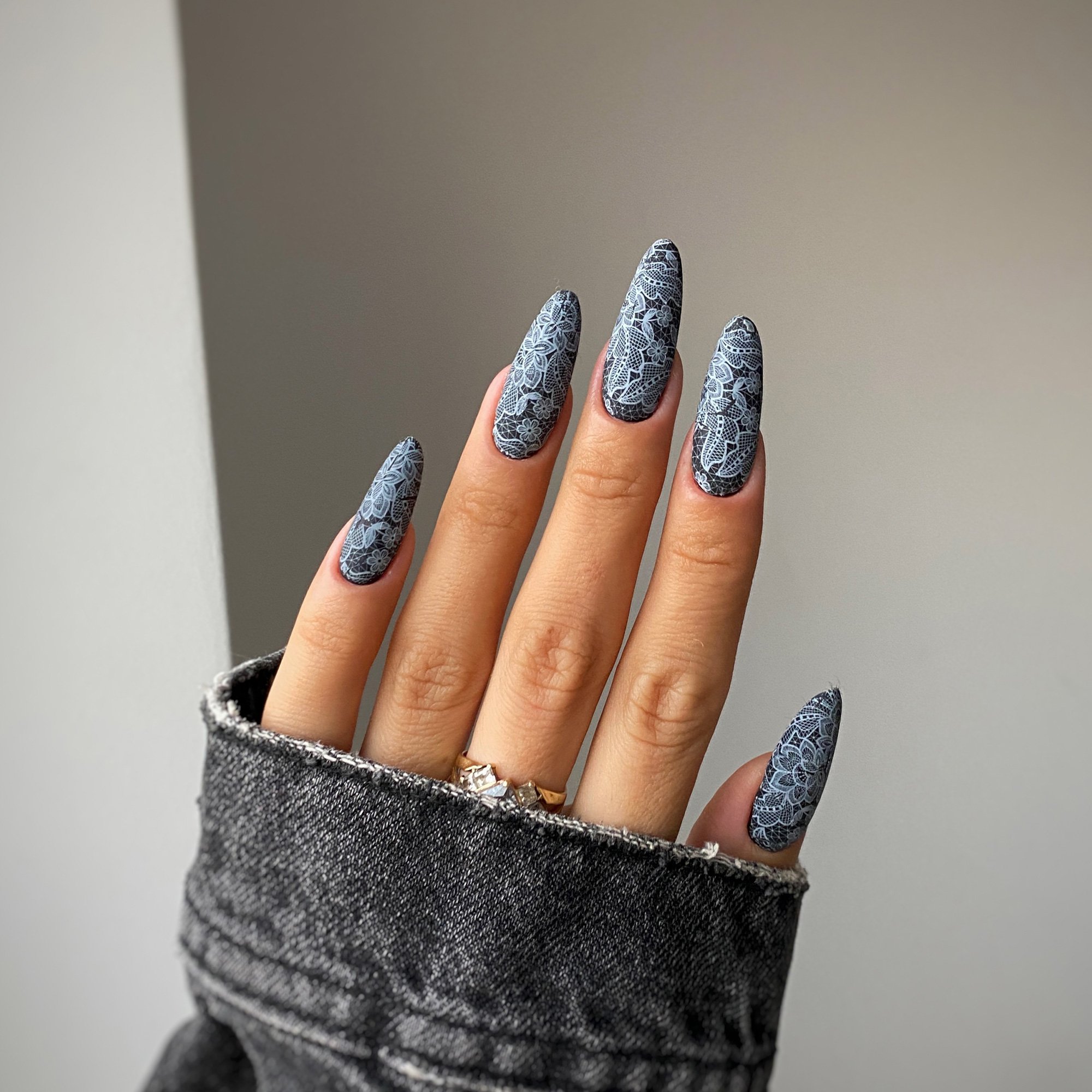 Edgy Matte Dark Grey Lace Edgy Matte Dark Grey Lace — Lace Nails