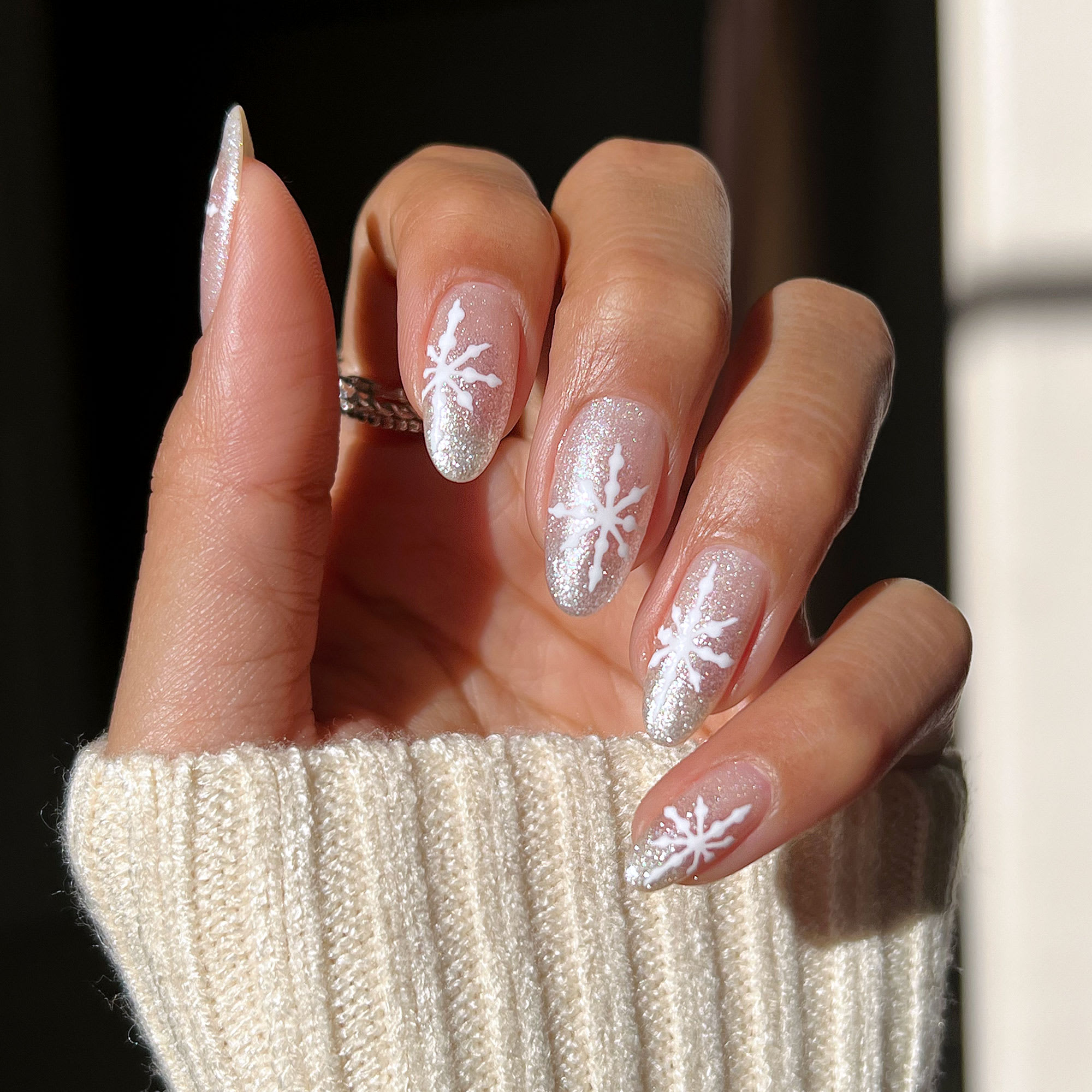 Nude Sheer Snowflake Oval Elegance Nude Sheer Snowflake Oval Elegance — Winter Formal Nails