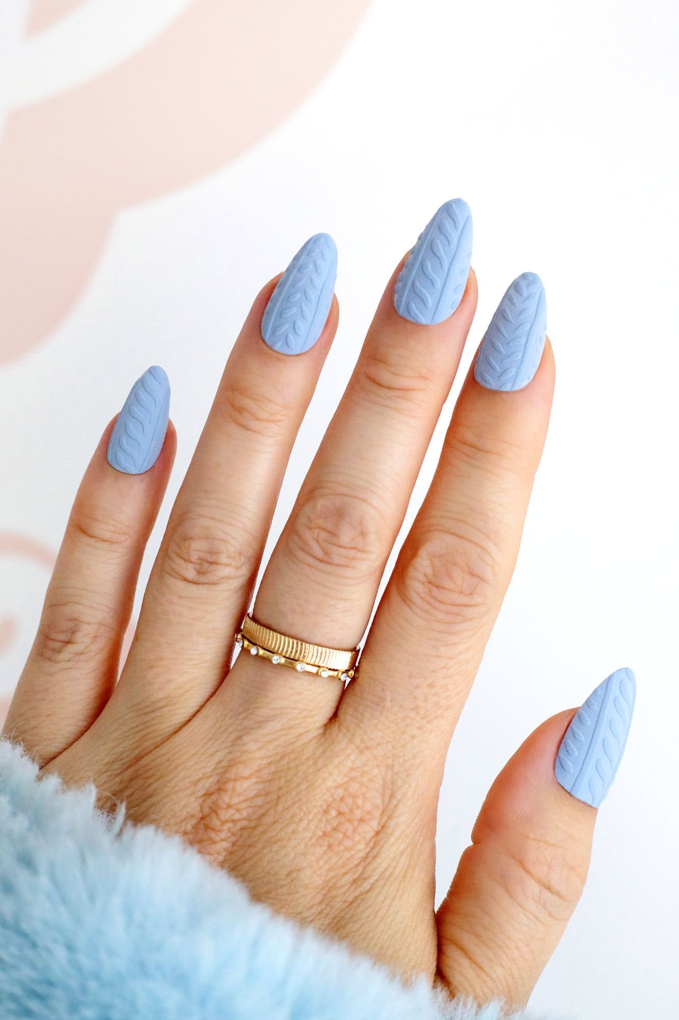 Light Blue Cable Knit Texture Stilettos Light Blue Cable Knit Texture Stilettos — Pastel Winter Nails