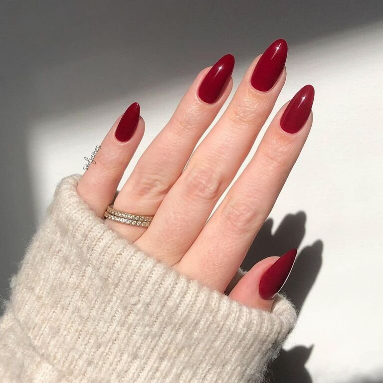 Sophisticated Deep Red Stiletto Nails Sophisticated Deep Red Stiletto Nails — Winter Red Nails