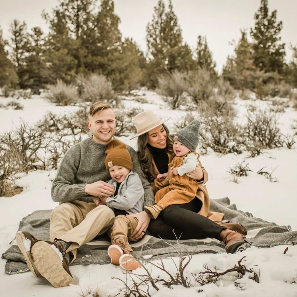 Cozy Tan Beanies and Knit Sweaters for a Snowy Family Photo Cozy Tan Beanies and Knit Sweaters for a Snowy Family Photo — Winter Family Photo Outfits