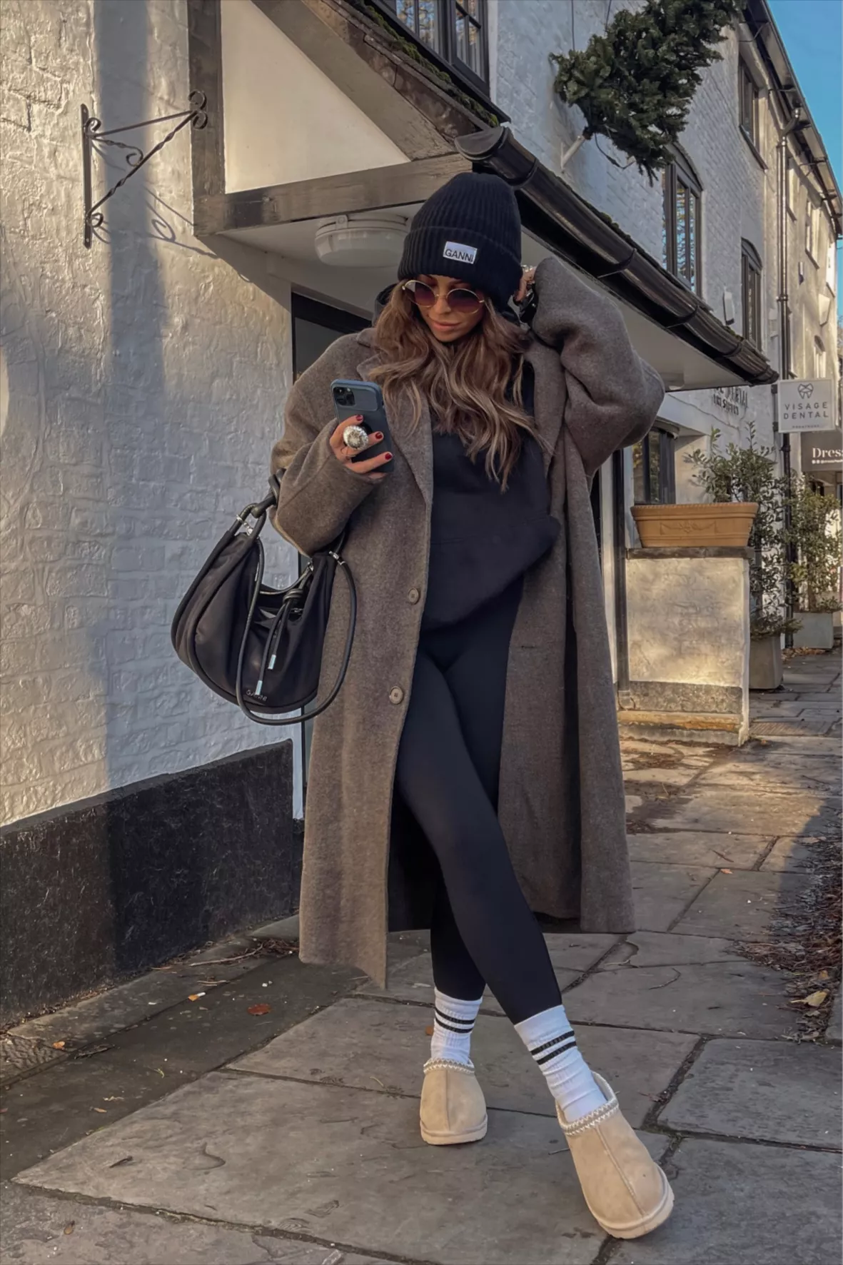 Casual Grey Oversized Wool Coat with Hoodie and Leggings — Wool Coat Outfits