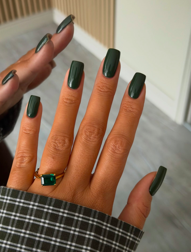 Deep Glossy Dark Green Long Square Nails Deep Glossy Dark Green Long Square Nails — Winter Square Nails