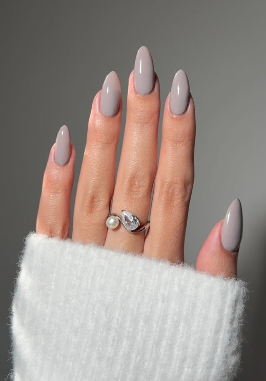 Sophisticated Taupe-Grey Glossy Almonds Sophisticated Taupe-Grey Glossy Almonds — Winter Gray Nails