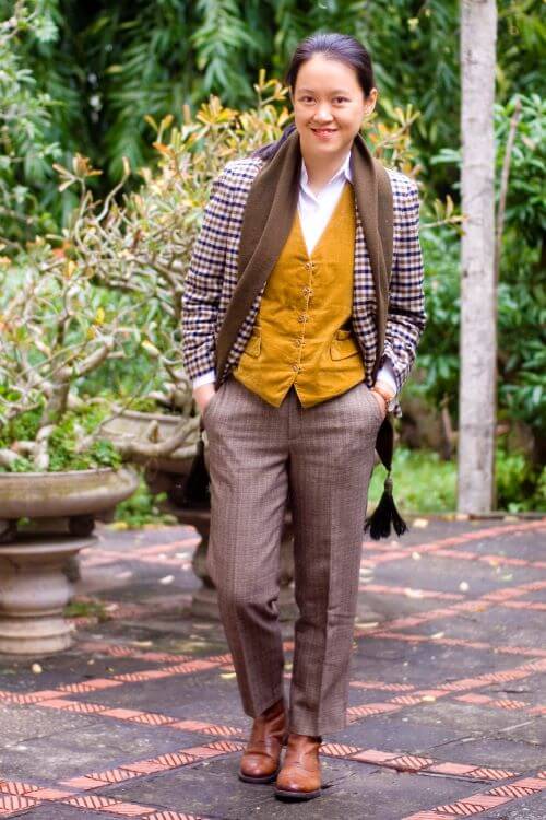 Smart Casual Layers: Waistcoat and Plaid Blazer Smart Casual Layers: Waistcoat and Plaid Blazer — Winter Layering Outfits