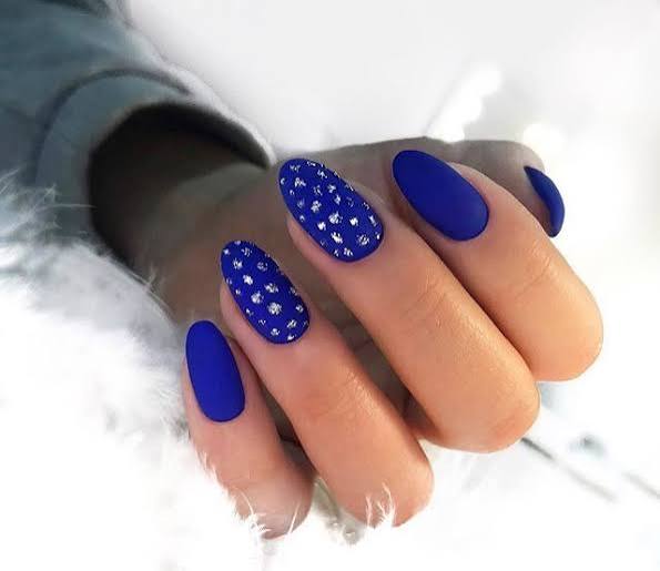 Royal Blue Matte with Silver Foil Accents Royal Blue Matte with Silver Foil Accents — Winter Nail Colors for Pale Skin