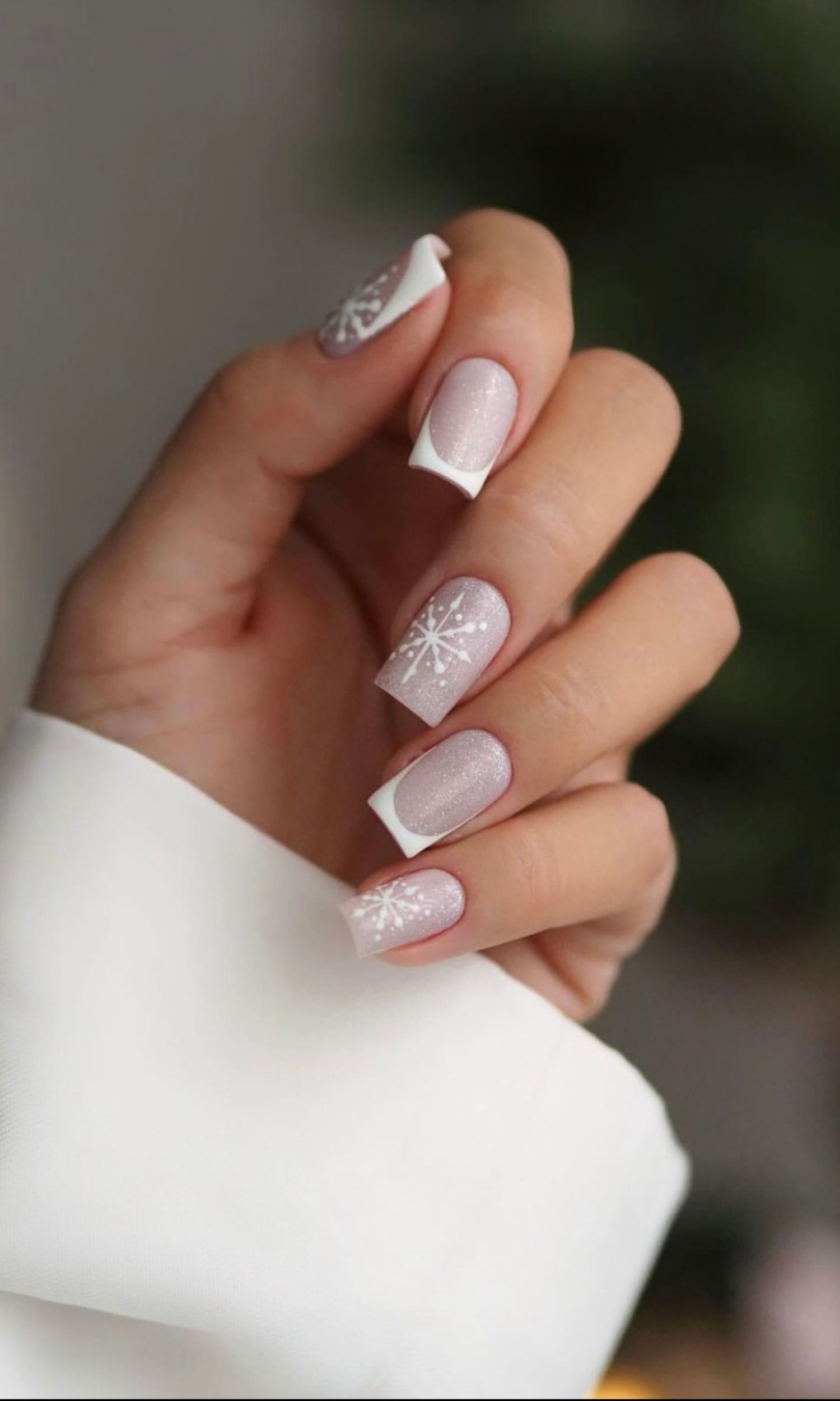 Light Pink Shimmer Snowflake French Light Pink Shimmer Snowflake French — Simple Winter Nails