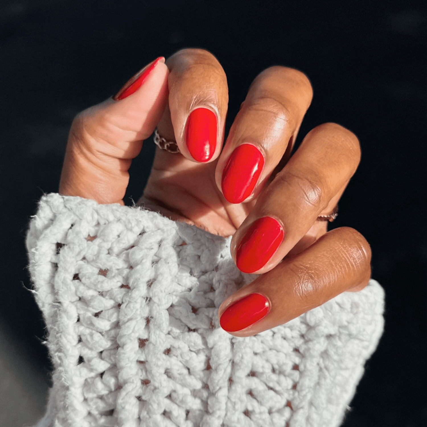 Vibrant Red Short Oval Nails Vibrant Red Short Oval Nails — Winter Nail Colors for Women Over 50