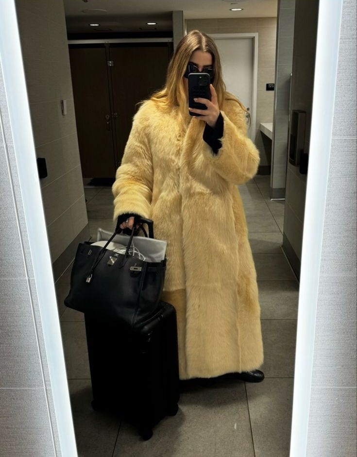 Oversized Faux Fur Coat for Casual Chic — Shearling Coat Outfits