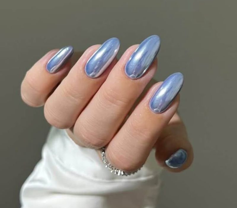 Bright Light Blue Chrome Oval Bright Light Blue Chrome Oval — Winter Chrome Nails