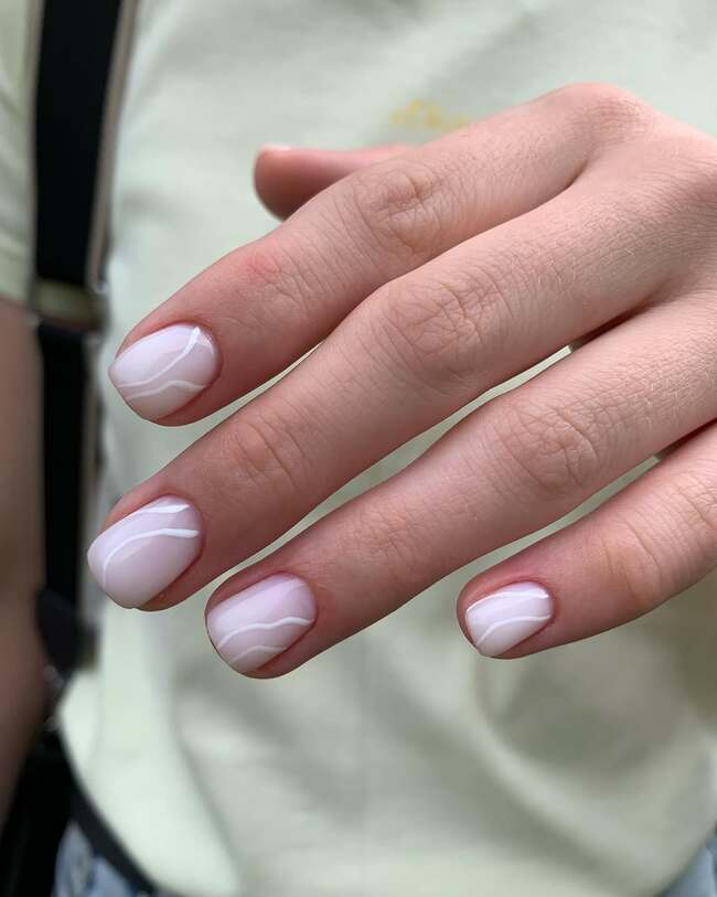 Pale Pink Wavy Line Ovals Pale Pink Wavy Line Ovals — trendy simple nail designs