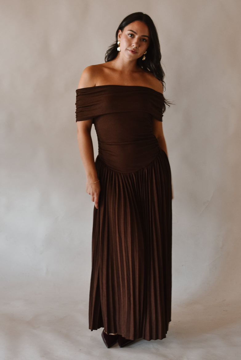 Dark Brown Off-the-Shoulder Dress for Evening Elegance Dark Brown Off-the-Shoulder Dress for Evening Elegance — Winter Date Night Outfits