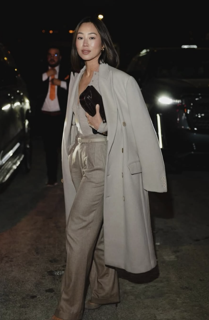 Elegant Evening: Light Grey Double-Breasted Coat with Wide-Leg Trousers Elegant Evening: Light Grey Double-Breasted Coat with Wide-Leg Trousers — Car Coat Outfits