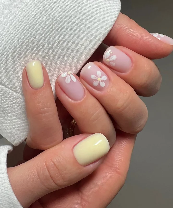 Spring Daisy Short Square Nails Spring Daisy Short Square Nails — easy nail designs