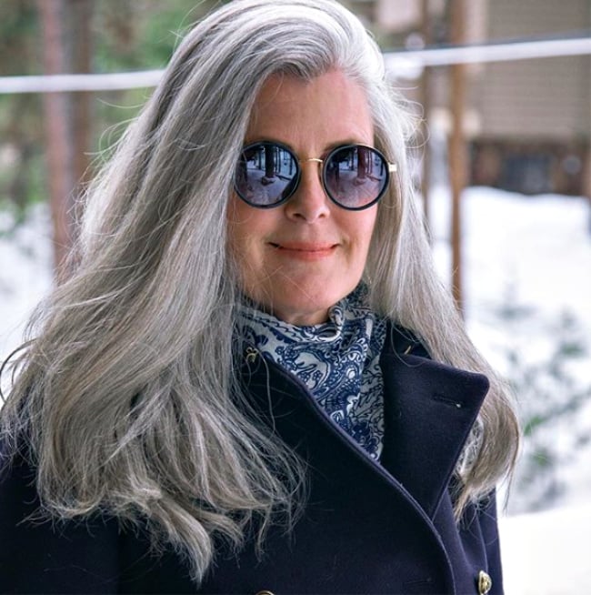Wavy Thick Grey Mid-Back Hair Wavy Thick Grey Mid-Back Hair — Winter Haircuts for Women Over 40
