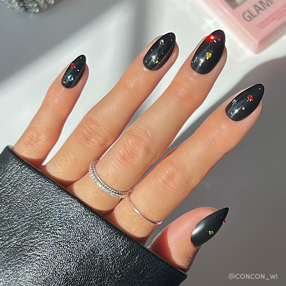 Glossy Black with Scattered Rhinestones Glossy Black with Scattered Rhinestones — Winter Black Nails