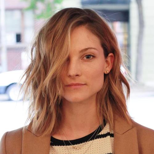 Auburn Collarbone Lob Wavy — Styled Straight With A Slight Bend Auburn Collarbone Lob Wavy — Styled Straight With A Slight Bend — Winter Haircuts for Square Faces