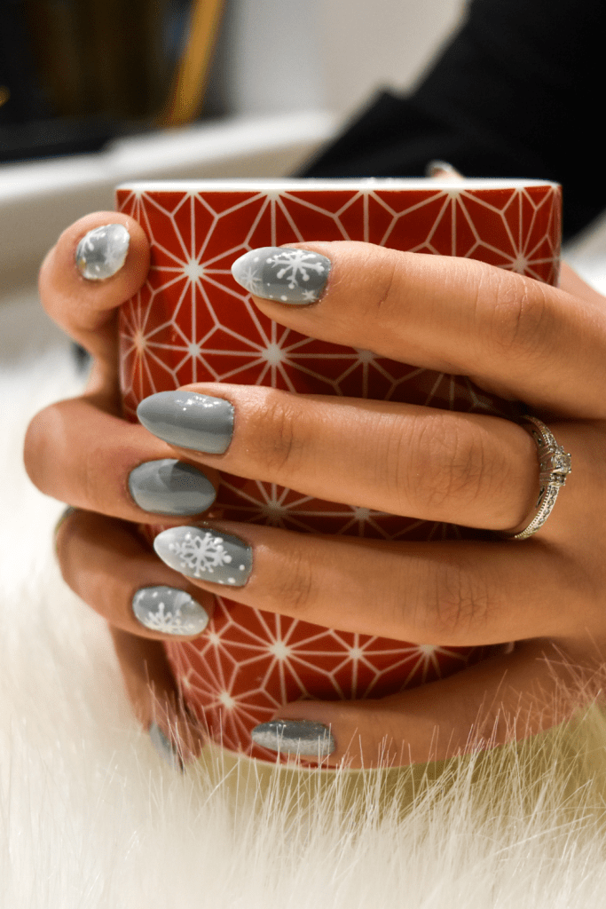 Solid Gray with White Snowflake Decals Solid Gray with White Snowflake Decals — Winter Gray Nails