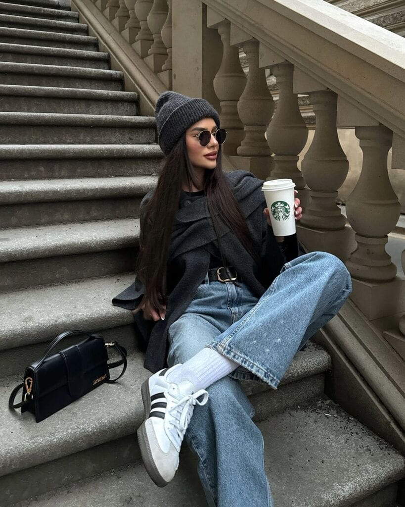 Grey Oversized Cardigan with Cropped Jeans for Casual City Days — Europe Winter Outfits