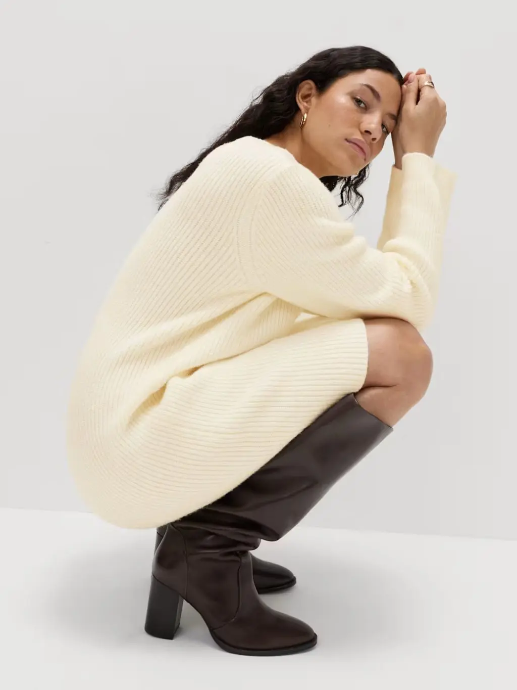 Turtleneck Midi Dress Under a Long Brown Coat for Warmth Turtleneck Midi Dress Under a Long Brown Coat for Warmth — Winter Dress Outfits