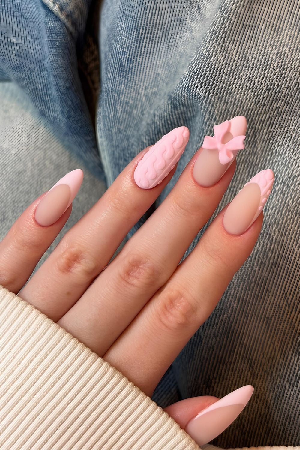 Pale Pink Knit French Tips with Bow Accent Pale Pink Knit French Tips with Bow Accent — Sweater Nails