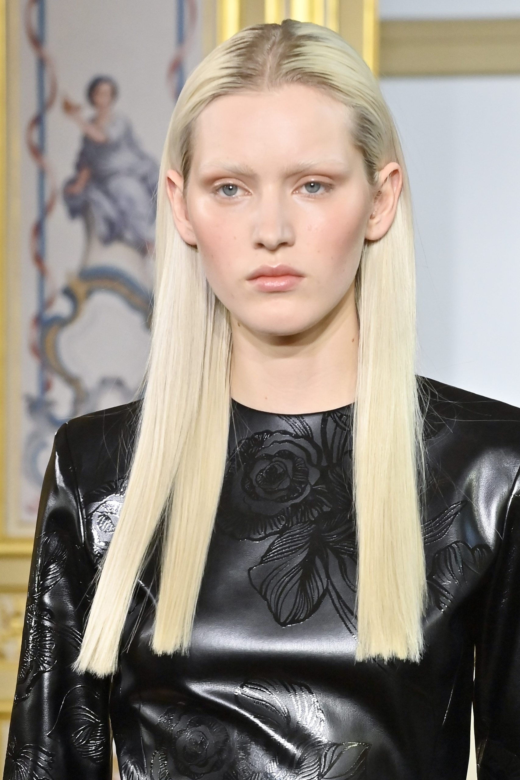 Ash Blonde Collarbone Blunt Cut Ash Blonde Collarbone Blunt Cut — Winter Haircuts for Straight Hair