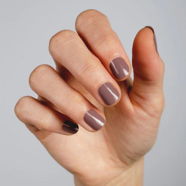 Glossy Muted Taupe Short Square Nails Glossy Muted Taupe Short Square Nails — Winter Nail Colors for Pale Skin
