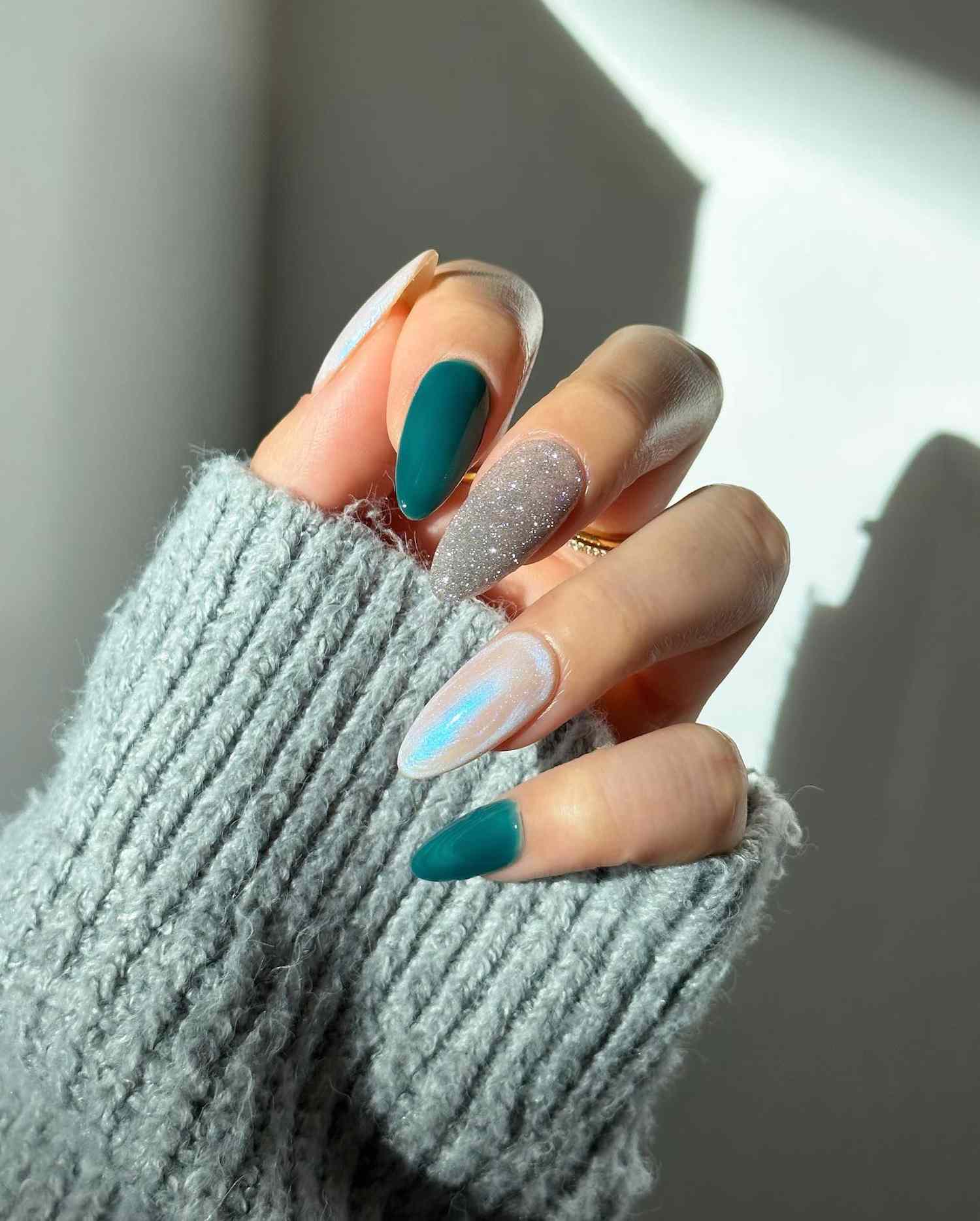 Teal Chrome Abstract Blue Design Teal Chrome Abstract Blue Design — Winter Chrome Nails