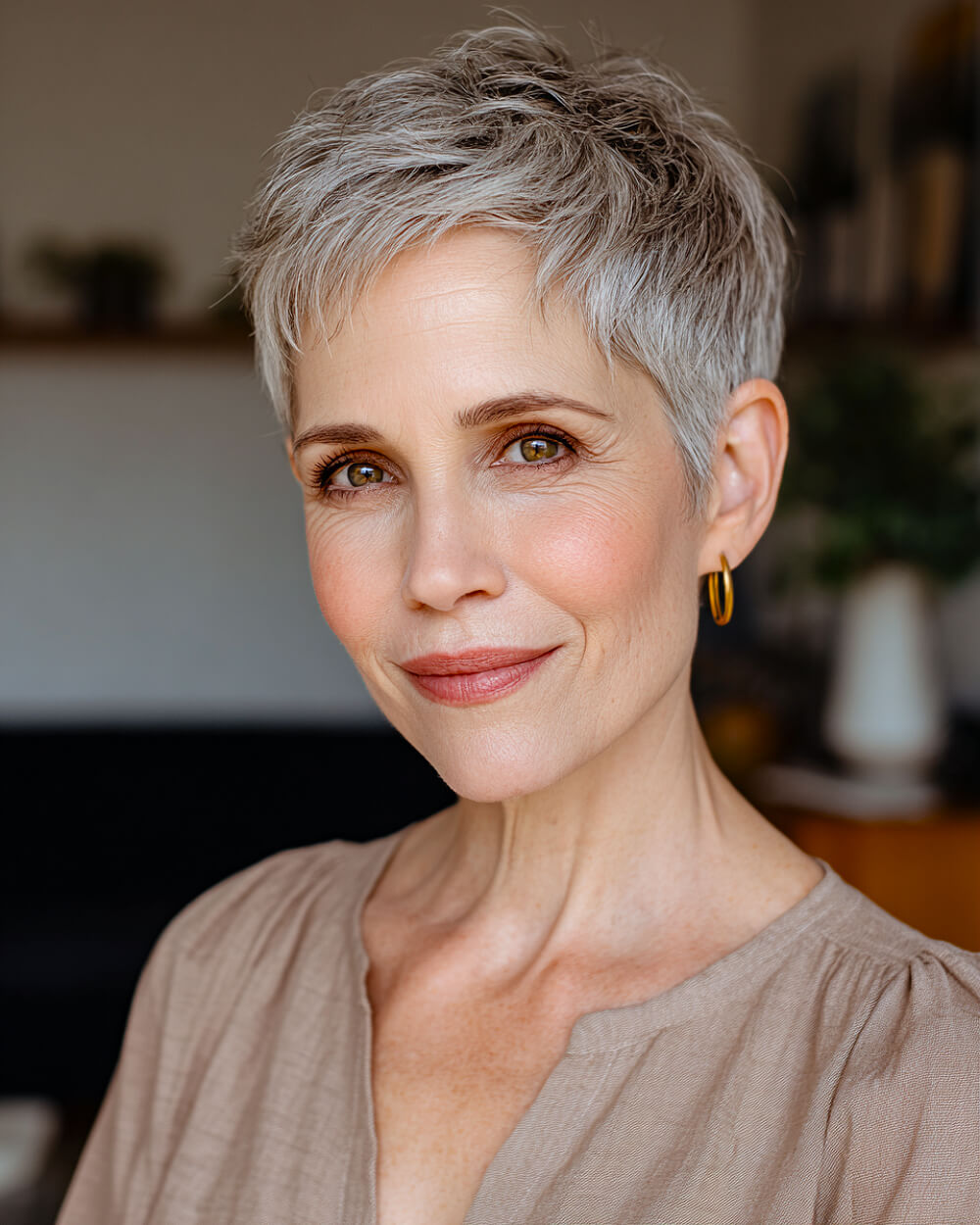 Textured Grey Pixie With Wispy Bangs Textured Grey Pixie With Wispy Bangs — Winter Pixie Haircuts