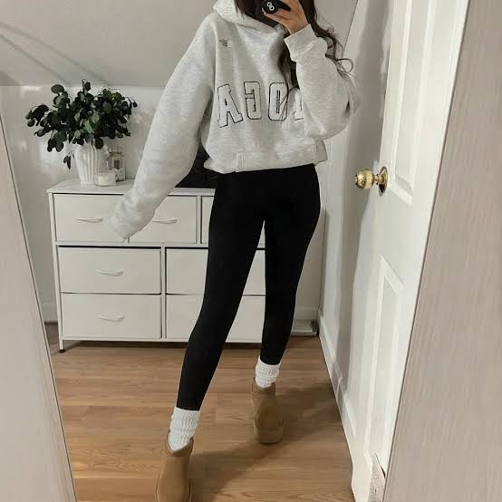 Cropped Zip-Up Hoodie: Athletic Casual — Hoodie Outfits