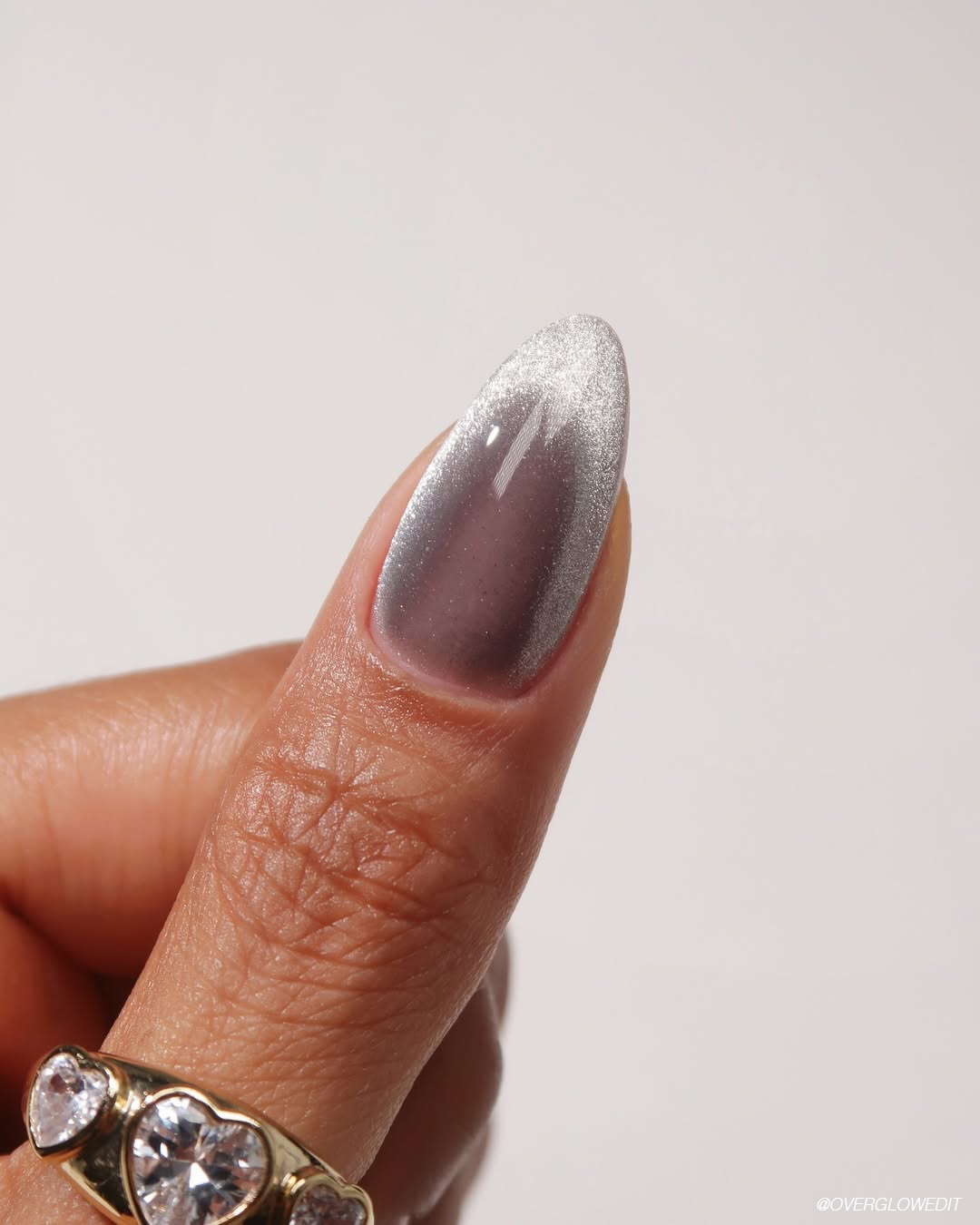 Subtle Sheer Grey Cat Eye Subtle Sheer Grey Cat Eye — Winter Cat Eye Nails