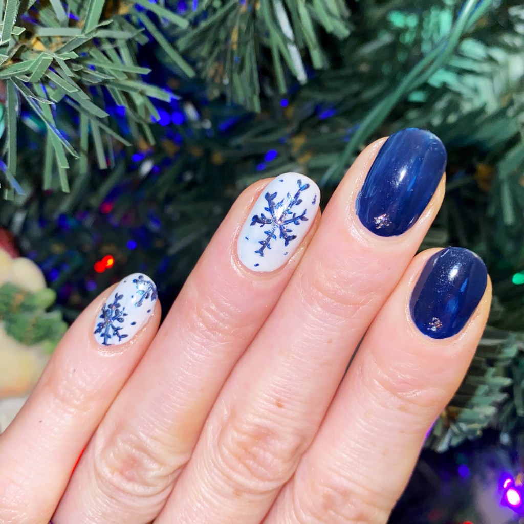 Deep Blue White Snowflake Nails Deep Blue White Snowflake Nails