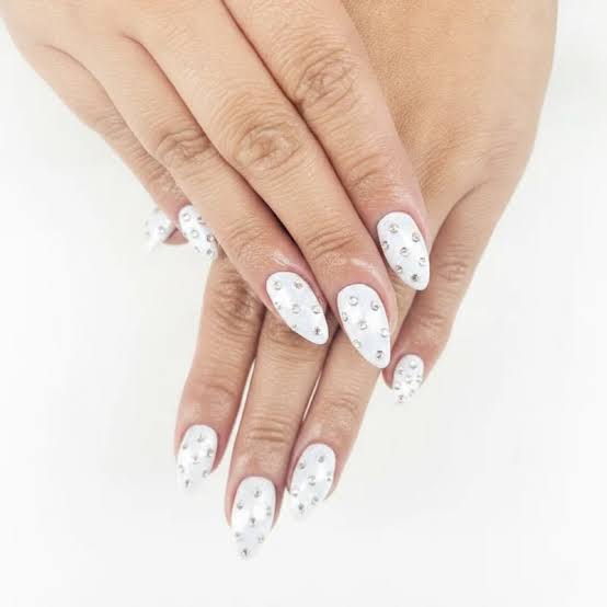 Opaque White Pale Pink Gold Foil Opaque White Pale Pink Gold Foil — Winter White Nails