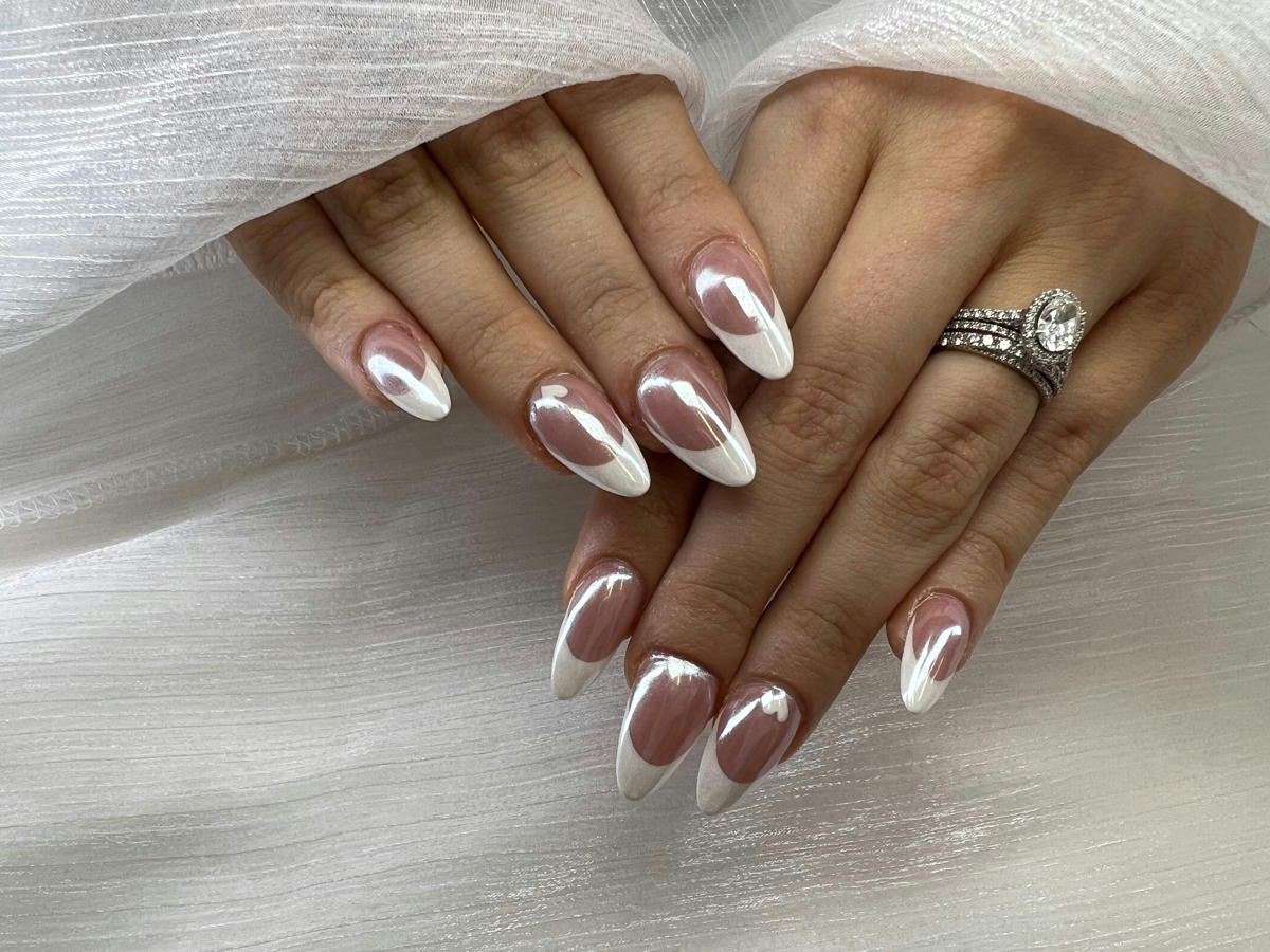 Abstract Chrome French Almond Nails Abstract Chrome French Almond Nails — Winter Gel Nails