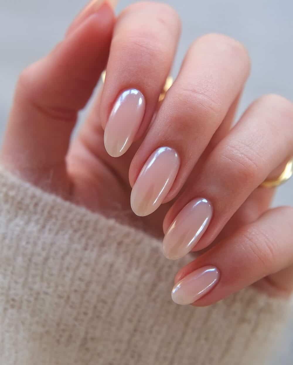 Sheer Milky Nude With Subtle Iridescence Sheer Milky Nude With Subtle Iridescence — Minimalist Winter Nails