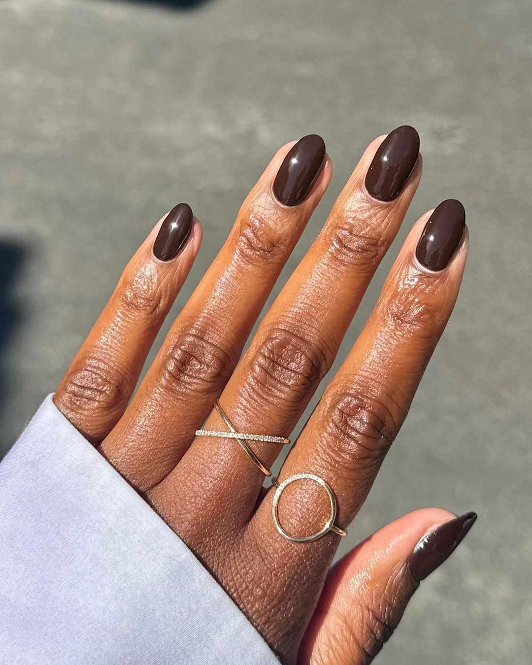 Deep Dark Oval Glossy Nails Deep Dark Oval Glossy Nails — Chocolate Brown Nails